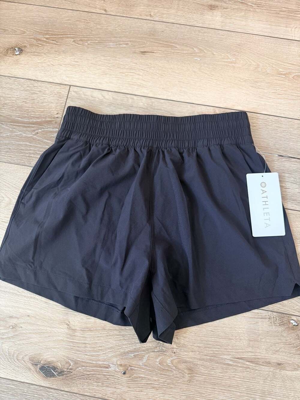 Athleta High Rise Weekender Run Short Size S Black